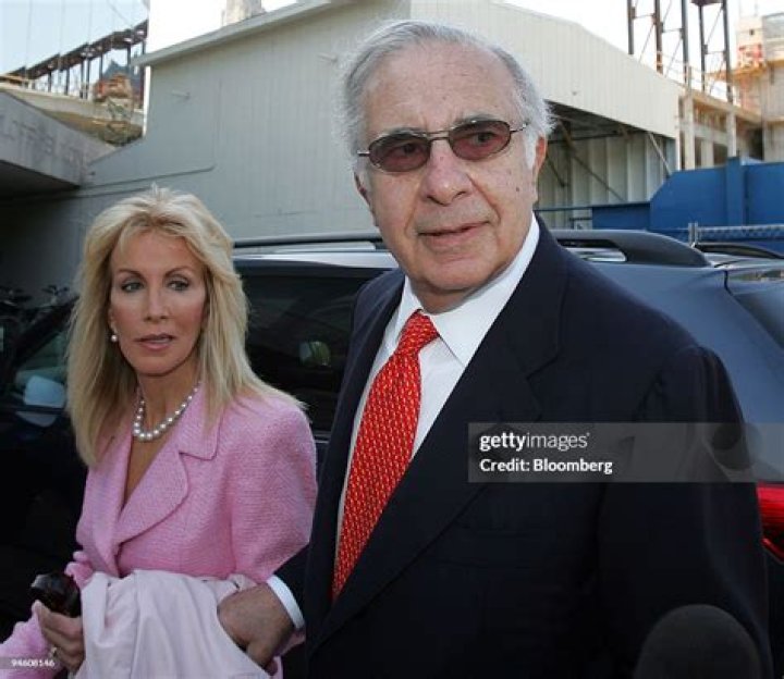 Carl Icahn's Wife's Age Difference