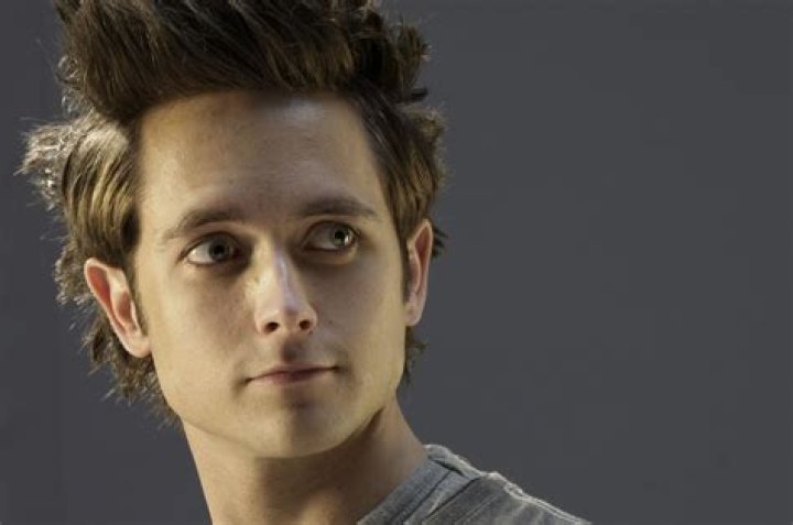 Justin Chatwin's Relationship: Secrets And Discoveries Revealed