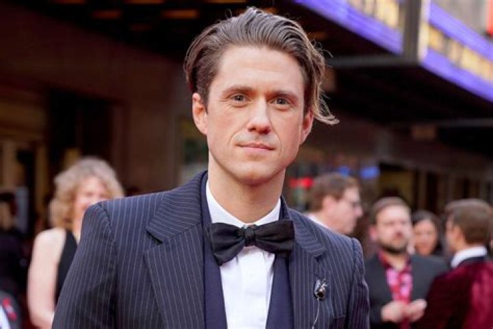 Unveiling Aaron Tveit's Net Worth: Discoveries & Insights